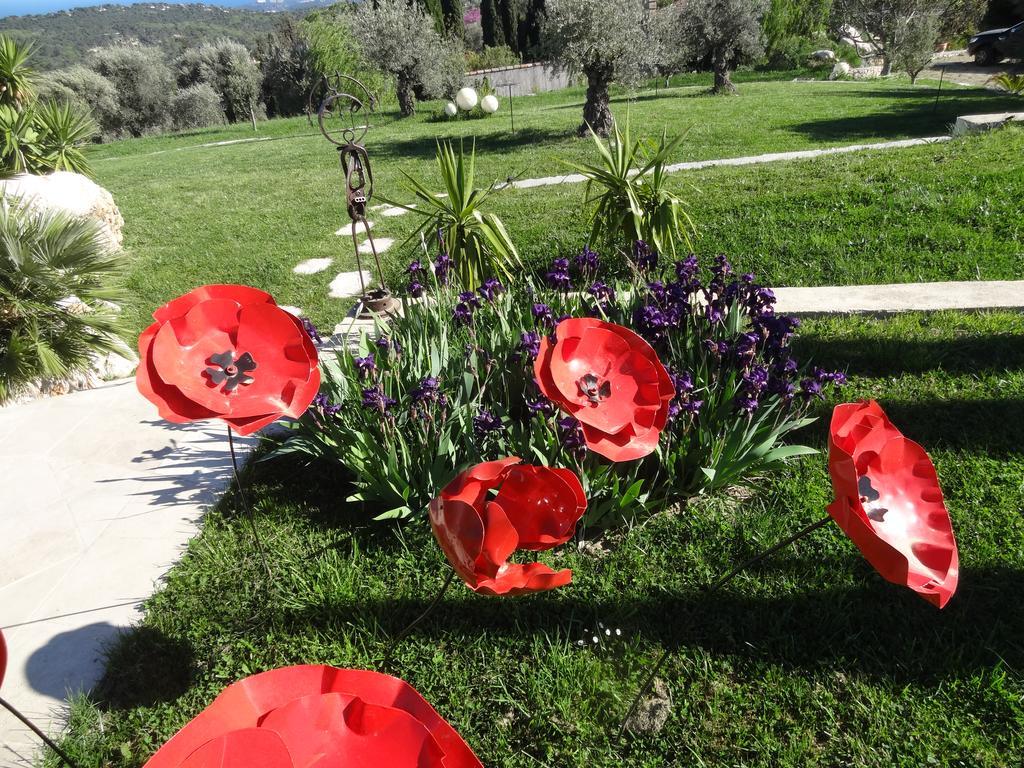 Les 4 Elements Panzió Tourrettes-sur-Loup Kültér fotó