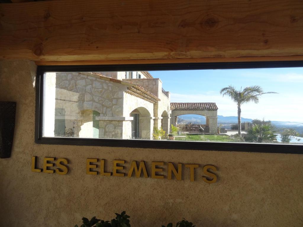 Les 4 Elements Panzió Tourrettes-sur-Loup Kültér fotó